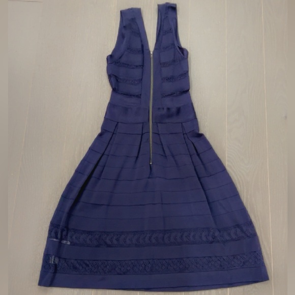 French connection Dress - Picture 2 of 4